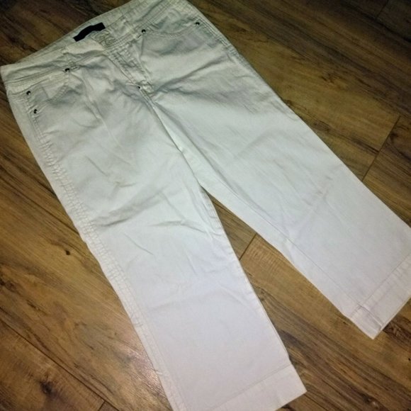 Cropped Straight Leg Capri Jeans NWOT - Picture 5 of 6